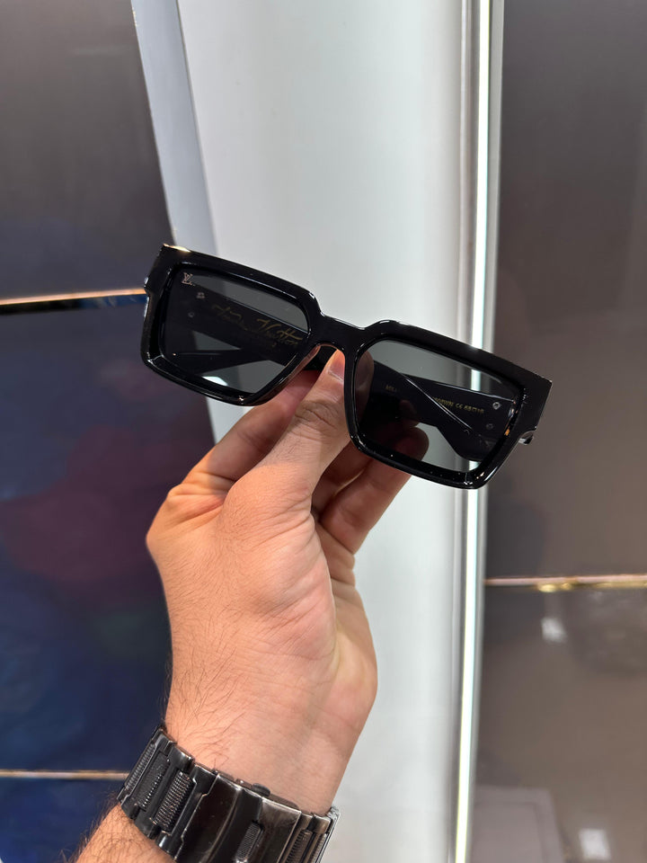 LV Millionaire Black Diamond Edition
