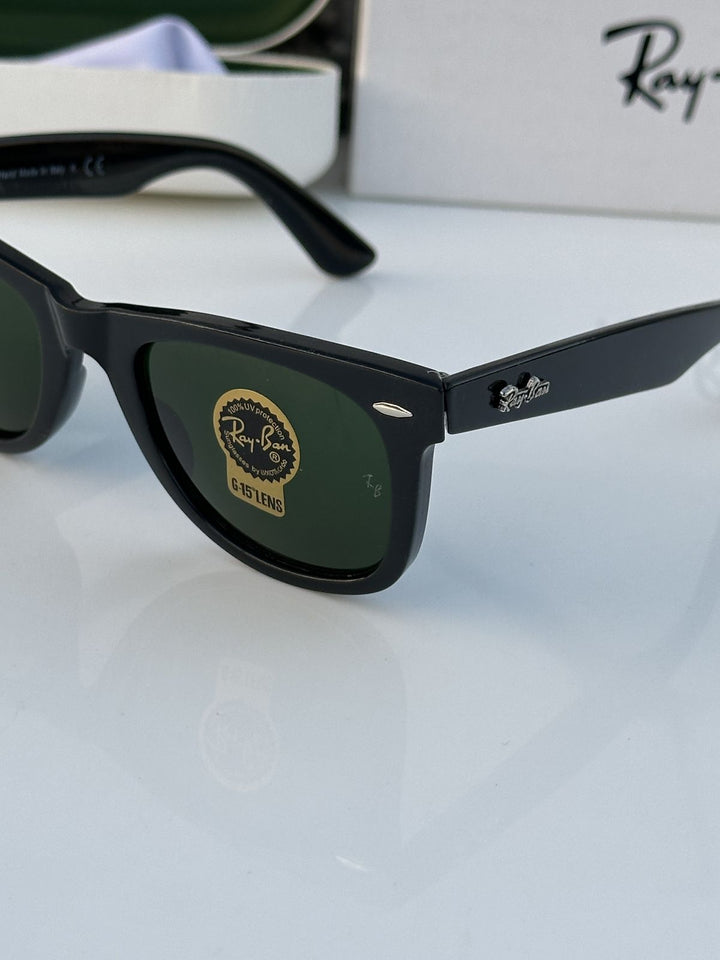 RB 2140 Black/Green