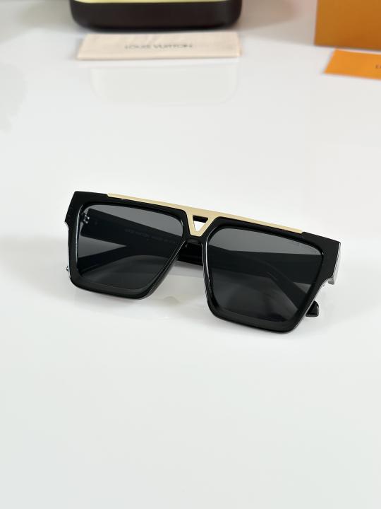 1502 Gold Black