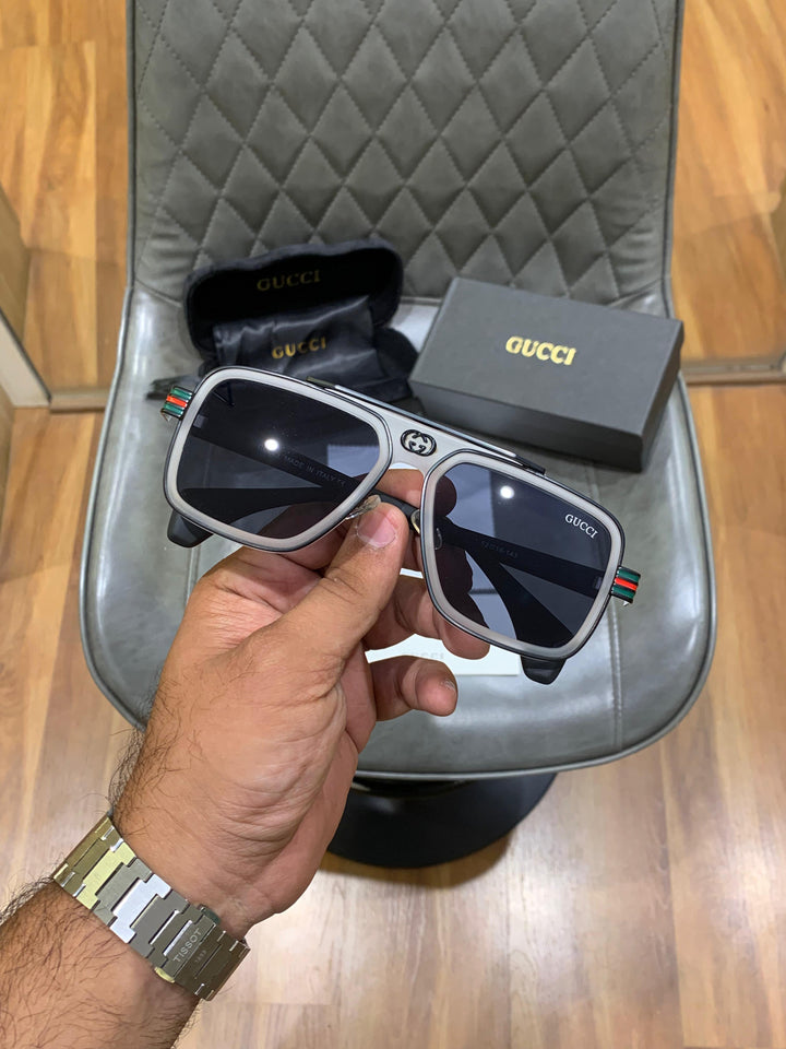 GG 1295 White Black