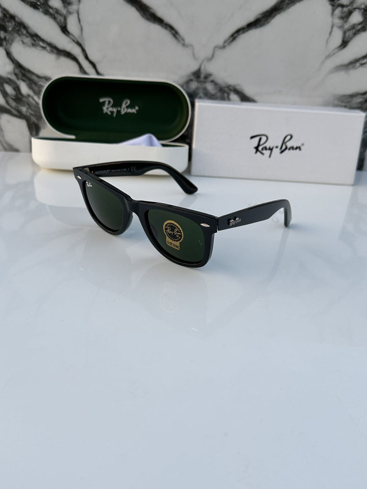RB 2140 Black/Green
