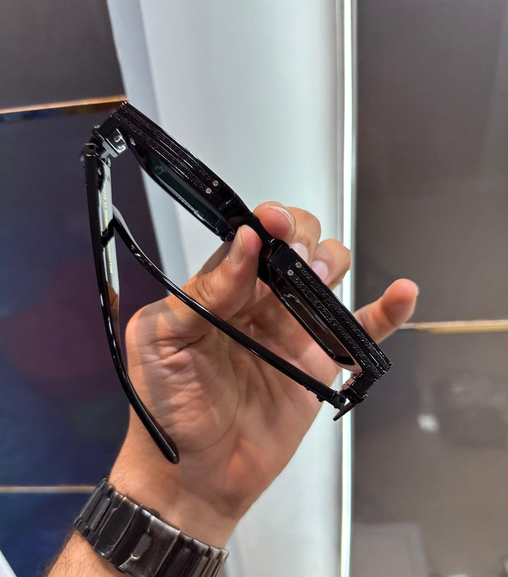 LV Millionaire Black Diamond Edition