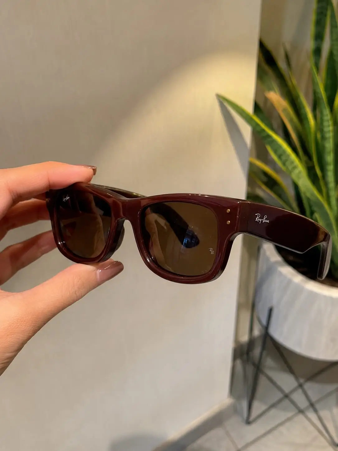 RB 4940 Mega Wayfarer Maroon Unise_x Sunglass