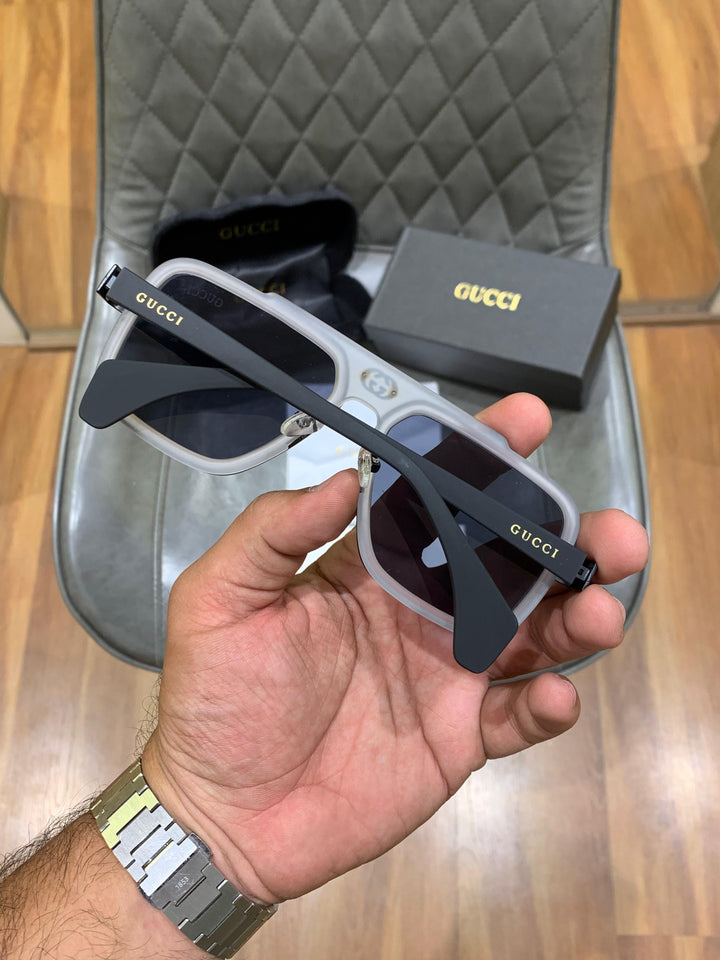 GG 1295 White Black