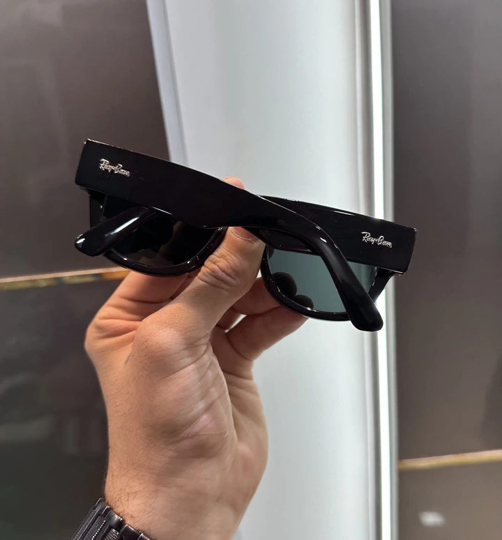 RB 0840 Mega Wayfarer Black